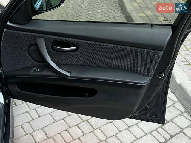 Чорний БМВ 3 Серія, об'ємом двигуна 3 л та пробігом 205 тис. км за 6999 $, фото 19 на Automoto.ua