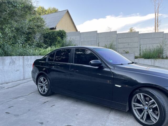 Черный БМВ 3 Серия, объемом двигателя 2 л и пробегом 328 тыс. км за 7500 $, фото 2 на Automoto.ua