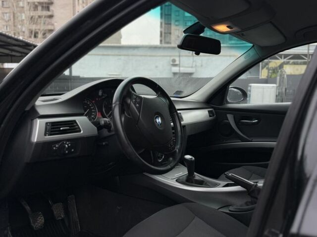 Чорний БМВ 3 Серія, об'ємом двигуна 2 л та пробігом 1 тис. км за 4250 $, фото 6 на Automoto.ua