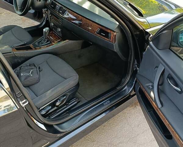 БМВ 3 Серия 2007 в Чернигове на Automoto.ua Черный БМВ 3 Серия, объемом двигателя 2 л и пробегом 230 тыс. км за 6999 $, фото 26 на Automoto.ua