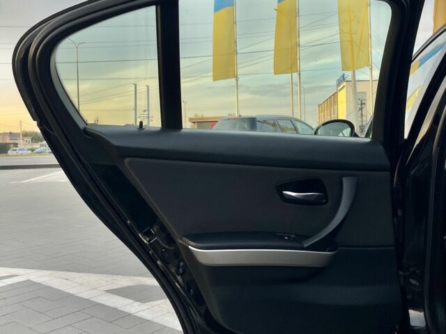 Чорний БМВ 3 Серія, об'ємом двигуна 2 л та пробігом 259 тис. км за 6600 $, фото 23 на Automoto.ua