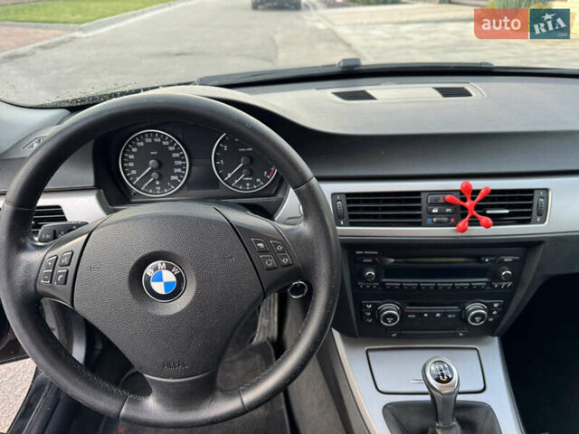 Чорний БМВ 3 Серія, об'ємом двигуна 2 л та пробігом 177 тис. км за 6500 $, фото 11 на Automoto.ua