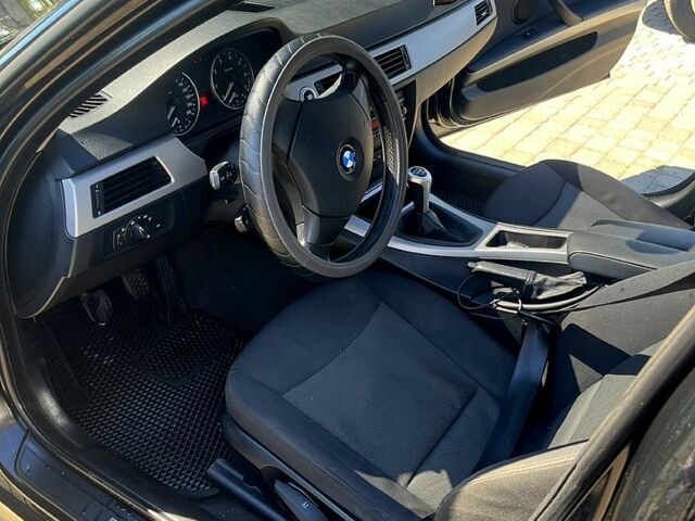 Черный БМВ 3 Серия, объемом двигателя 2 л и пробегом 228 тыс. км за 6500 $, фото 4 на Automoto.ua