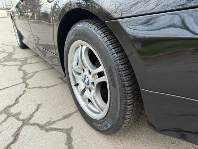 Черный БМВ 3 Серия, объемом двигателя 2 л и пробегом 280 тыс. км за 6500 $, фото 8 на Automoto.ua