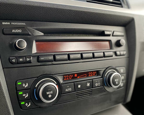 Черный БМВ 3 Серия, объемом двигателя 2 л и пробегом 233 тыс. км за 6700 $, фото 17 на Automoto.ua