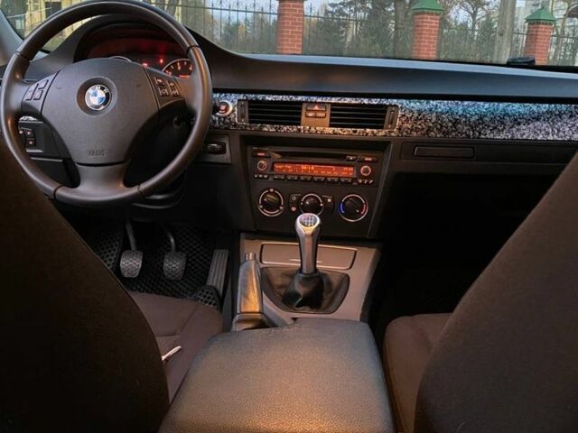 Чорний БМВ 3 Серія, об'ємом двигуна 2 л та пробігом 243 тис. км за 5500 $, фото 7 на Automoto.ua