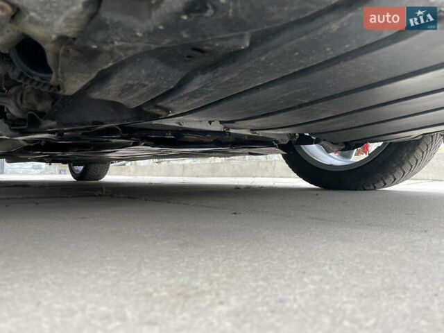 Чорний БМВ 3 Серія, об'ємом двигуна 2 л та пробігом 318 тис. км за 6999 $, фото 52 на Automoto.ua