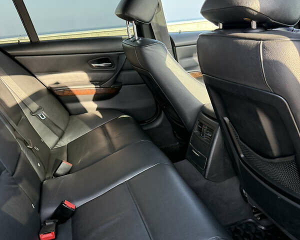 Черный БМВ 3 Серия, объемом двигателя 3 л и пробегом 252 тыс. км за 8500 $, фото 21 на Automoto.ua