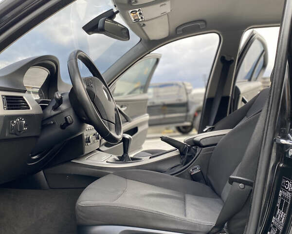 Черный БМВ 3 Серия, объемом двигателя 2 л и пробегом 233 тыс. км за 6700 $, фото 21 на Automoto.ua