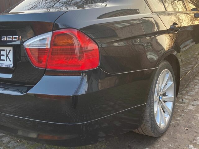 Черный БМВ 3 Серия, объемом двигателя 0 л и пробегом 320 тыс. км за 8777 $, фото 10 на Automoto.ua