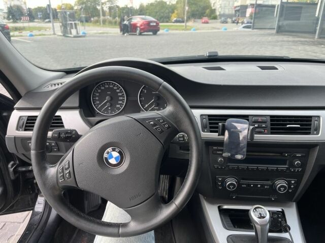 Черный БМВ 3 Серия, объемом двигателя 2 л и пробегом 179 тыс. км за 8500 $, фото 12 на Automoto.ua