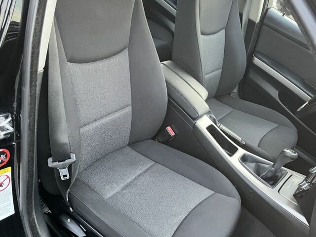 Чорний БМВ 3 Серія, об'ємом двигуна 2 л та пробігом 259 тис. км за 6600 $, фото 16 на Automoto.ua