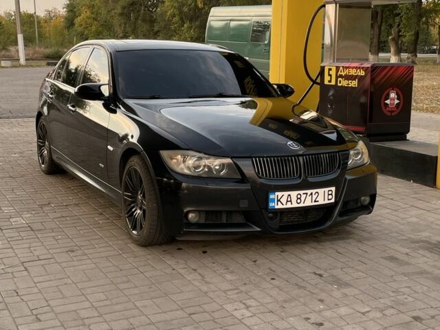 Черный БМВ 3 Серия, объемом двигателя 3 л и пробегом 212 тыс. км за 8250 $, фото 2 на Automoto.ua