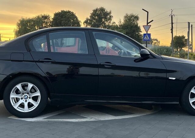 Чорний БМВ 3 Серія, об'ємом двигуна 2 л та пробігом 259 тис. км за 6600 $, фото 4 на Automoto.ua