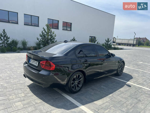 Черный БМВ 3 Серия, объемом двигателя 2 л и пробегом 300 тыс. км за 3500 $, фото 4 на Automoto.ua