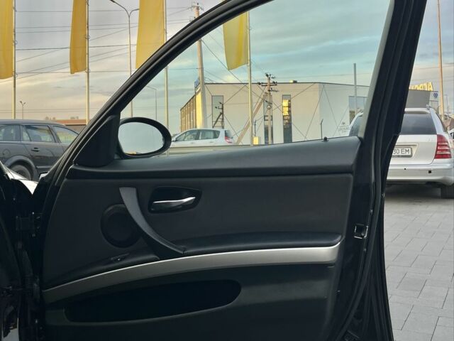 Чорний БМВ 3 Серія, об'ємом двигуна 2 л та пробігом 259 тис. км за 6600 $, фото 15 на Automoto.ua