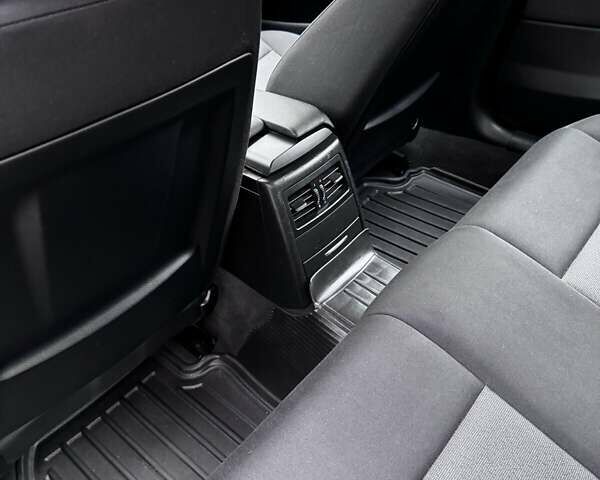 Черный БМВ 3 Серия, объемом двигателя 2 л и пробегом 338 тыс. км за 8200 $, фото 26 на Automoto.ua