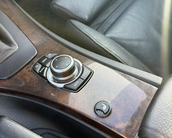 Черный БМВ 3 Серия, объемом двигателя 3 л и пробегом 252 тыс. км за 8500 $, фото 16 на Automoto.ua