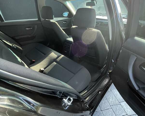 Черный БМВ 3 Серия, объемом двигателя 2 л и пробегом 195 тыс. км за 7500 $, фото 18 на Automoto.ua