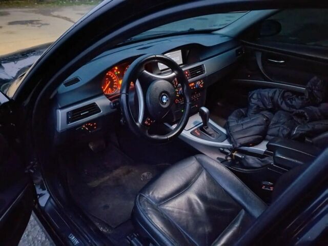 Черный БМВ 3 Серия, объемом двигателя 2 л и пробегом 358 тыс. км за 7300 $, фото 6 на Automoto.ua