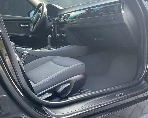 Черный БМВ 3 Серия, объемом двигателя 2 л и пробегом 195 тыс. км за 7500 $, фото 15 на Automoto.ua