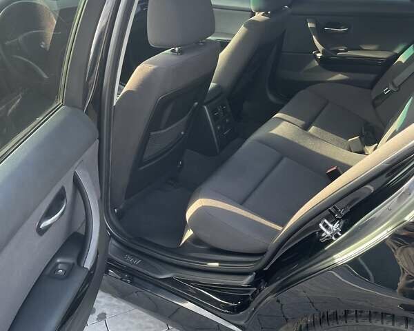 Черный БМВ 3 Серия, объемом двигателя 2 л и пробегом 195 тыс. км за 7500 $, фото 11 на Automoto.ua