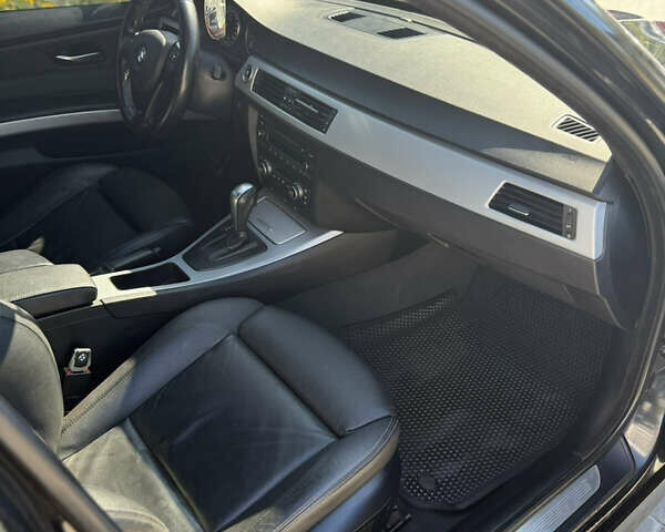 Черный БМВ 3 Серия, объемом двигателя 2.5 л и пробегом 220 тыс. км за 8500 $, фото 9 на Automoto.ua