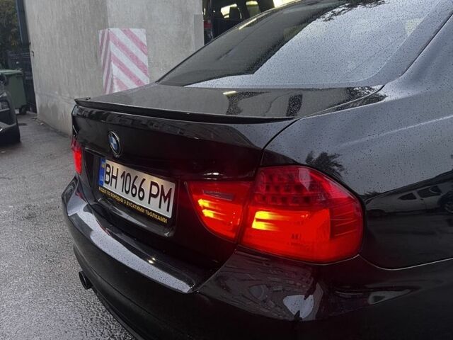 Черный БМВ 3 Серия, объемом двигателя 3 л и пробегом 278 тыс. км за 12000 $, фото 2 на Automoto.ua