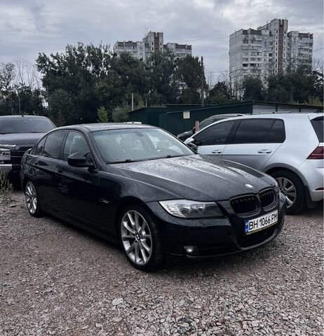 Черный БМВ 3 Серия, объемом двигателя 3 л и пробегом 278 тыс. км за 12000 $, фото 1 на Automoto.ua