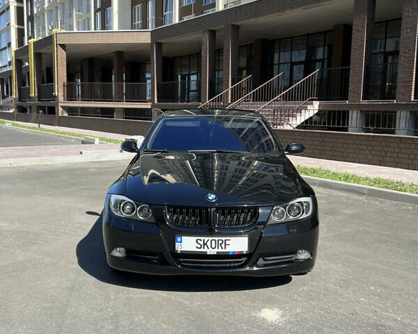 Черный БМВ 3 Серия, объемом двигателя 2 л и пробегом 392 тыс. км за 8800 $, фото 6 на Automoto.ua