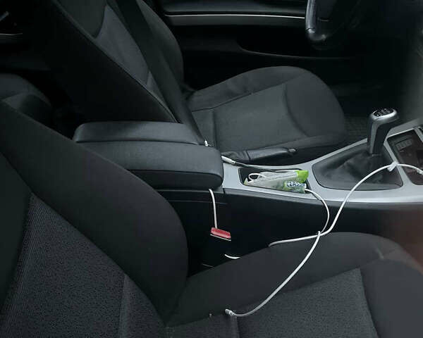 Черный БМВ 3 Серия, объемом двигателя 2 л и пробегом 184 тыс. км за 7200 $, фото 11 на Automoto.ua