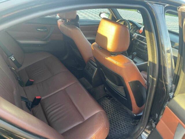 Черный БМВ 3 Серия, объемом двигателя 2 л и пробегом 260 тыс. км за 12100 $, фото 8 на Automoto.ua