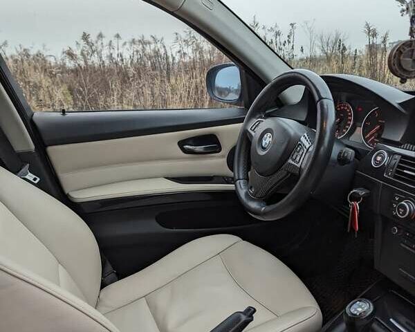 Черный БМВ 3 Серия, объемом двигателя 2 л и пробегом 334 тыс. км за 9300 $, фото 15 на Automoto.ua