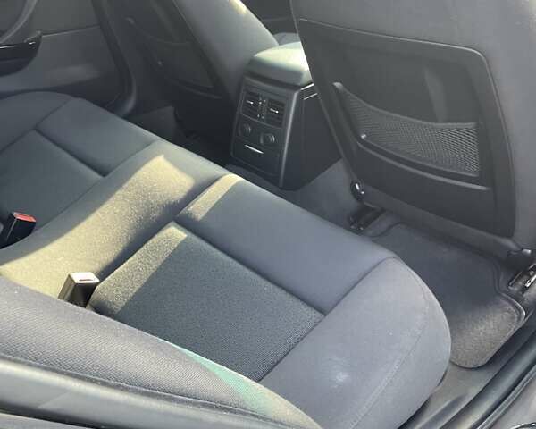 Черный БМВ 3 Серия, объемом двигателя 2 л и пробегом 195 тыс. км за 7500 $, фото 19 на Automoto.ua