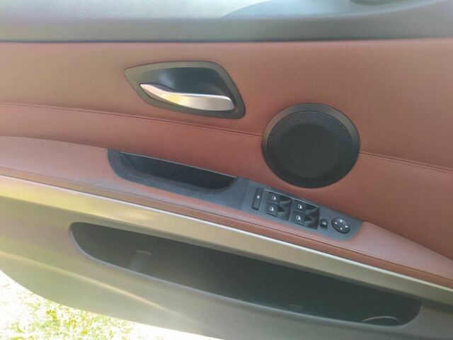 Черный БМВ 3 Серия, объемом двигателя 2 л и пробегом 260 тыс. км за 12100 $, фото 3 на Automoto.ua