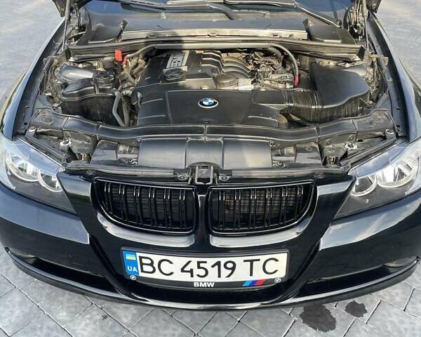 Черный БМВ 3 Серия, объемом двигателя 2 л и пробегом 195 тыс. км за 7500 $, фото 13 на Automoto.ua