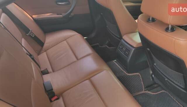 Черный БМВ 3 Серия, объемом двигателя 2.98 л и пробегом 230 тыс. км за 9200 $, фото 2 на Automoto.ua