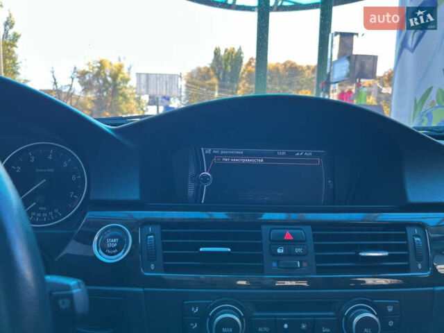 БМВ 3 Серия 2009 в Одессе на Automoto.ua Черный БМВ 3 Серия, объемом двигателя 3 л и пробегом 270 тыс. км за 9200 $, фото 12 на Automoto.ua
