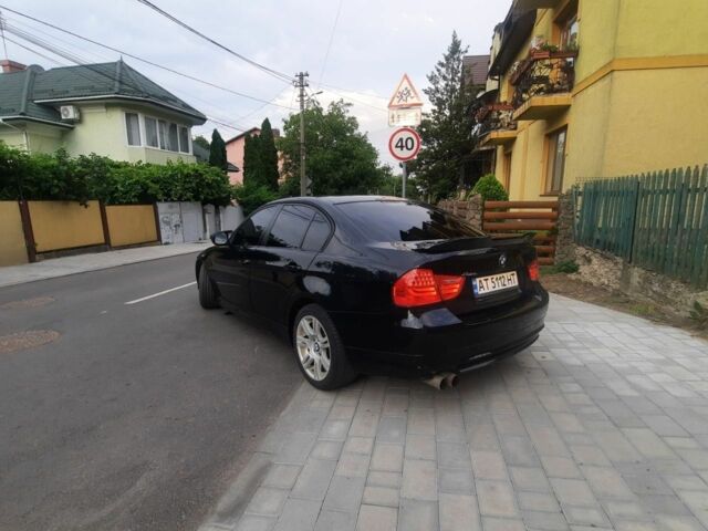 БМВ 3 Серия 2009 в Черновцах на Automoto.ua Черный БМВ 3 Серия, объемом двигателя 2 л и пробегом 250 тыс. км за 7900 $, фото 7 на Automoto.ua