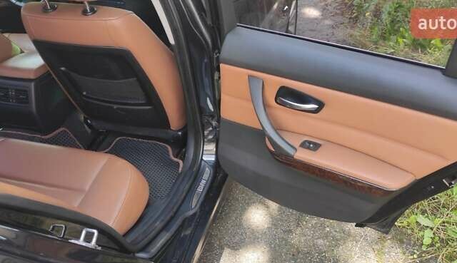 Черный БМВ 3 Серия, объемом двигателя 2.98 л и пробегом 230 тыс. км за 9200 $, фото 1 на Automoto.ua