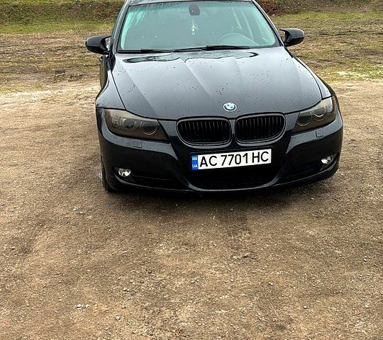 Чорний БМВ 3 Серія, об'ємом двигуна 3 л та пробігом 210 тис. км за 9500 $, фото 2 на Automoto.ua