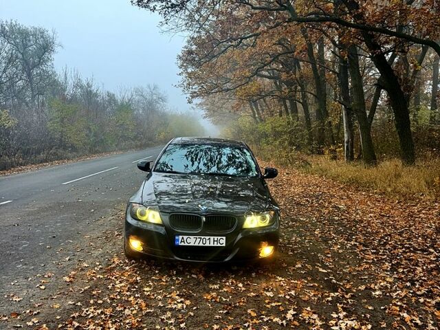 Чорний БМВ 3 Серія, об'ємом двигуна 3 л та пробігом 210 тис. км за 9500 $, фото 3 на Automoto.ua