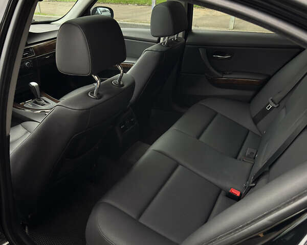 Чорний БМВ 3 Серія, об'ємом двигуна 3 л та пробігом 211 тис. км за 7600 $, фото 8 на Automoto.ua