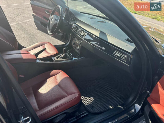 Черный БМВ 3 Серия, объемом двигателя 2 л и пробегом 185 тыс. км за 10000 $, фото 6 на Automoto.ua