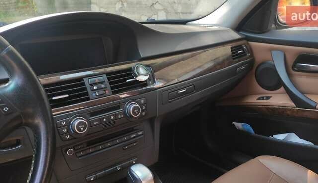 Черный БМВ 3 Серия, объемом двигателя 2.98 л и пробегом 230 тыс. км за 9200 $, фото 13 на Automoto.ua