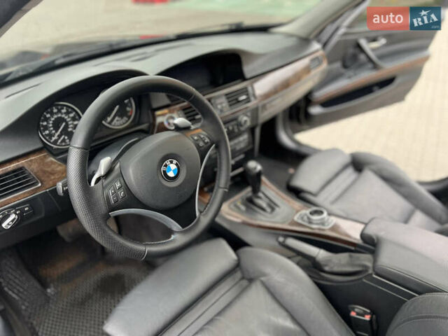 Чорний БМВ 3 Серія, об'ємом двигуна 3 л та пробігом 268 тис. км за 11000 $, фото 19 на Automoto.ua