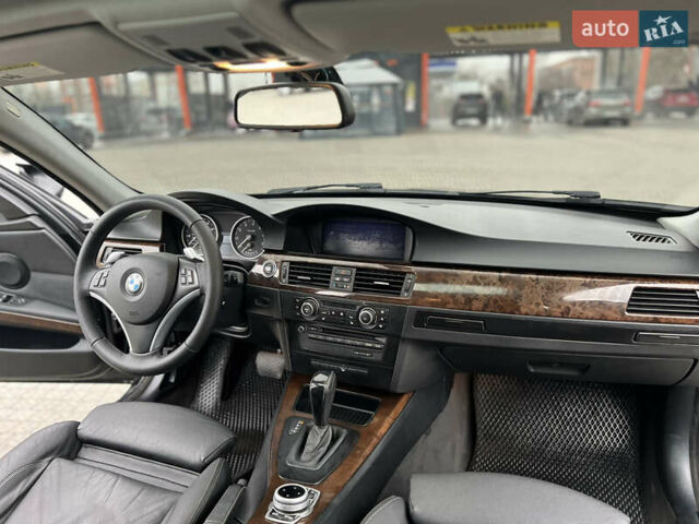 Чорний БМВ 3 Серія, об'ємом двигуна 3 л та пробігом 268 тис. км за 11000 $, фото 24 на Automoto.ua