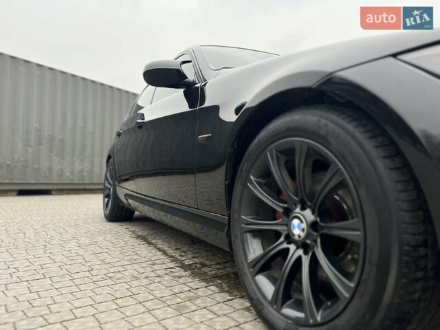 Чорний БМВ 3 Серія, об'ємом двигуна 3 л та пробігом 268 тис. км за 11000 $, фото 13 на Automoto.ua