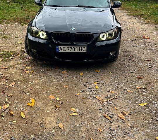 Чорний БМВ 3 Серія, об'ємом двигуна 3 л та пробігом 210 тис. км за 9500 $, фото 6 на Automoto.ua