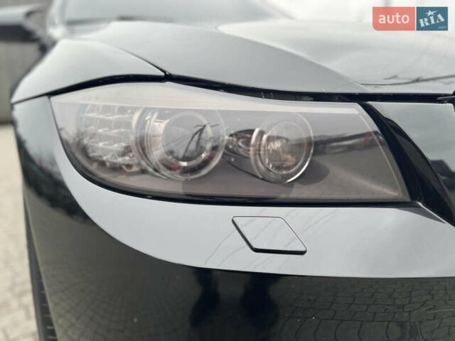 Чорний БМВ 3 Серія, об'ємом двигуна 3 л та пробігом 268 тис. км за 11000 $, фото 12 на Automoto.ua